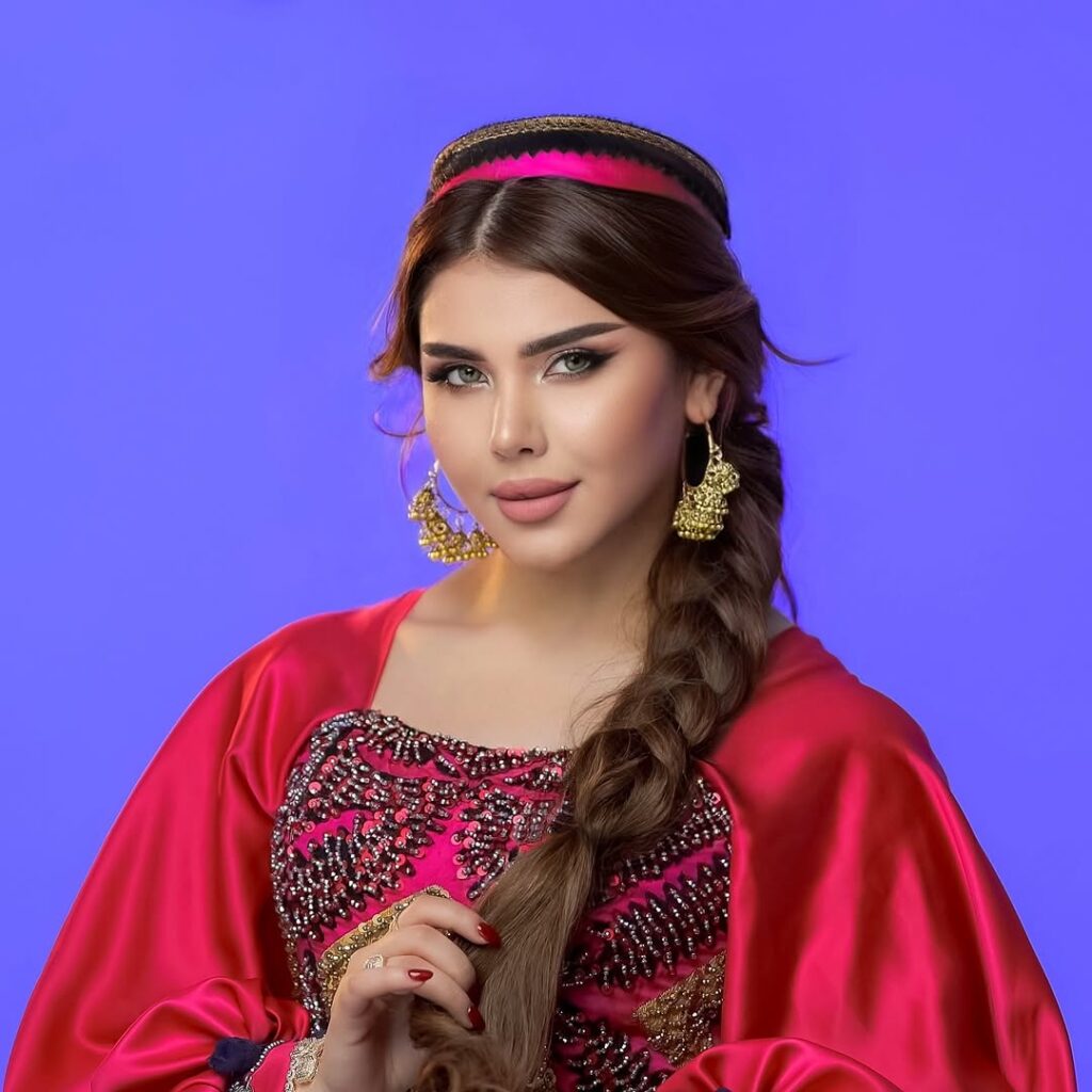 یاسمین دولتوا